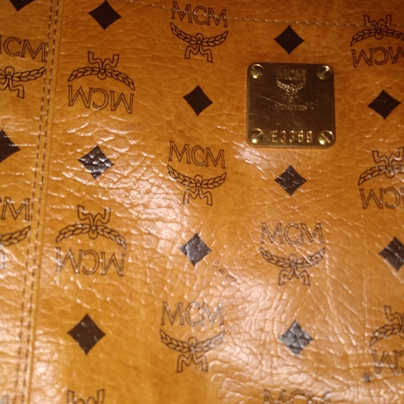 MCM Tote 🤎🖤 - Picture 16 of 16